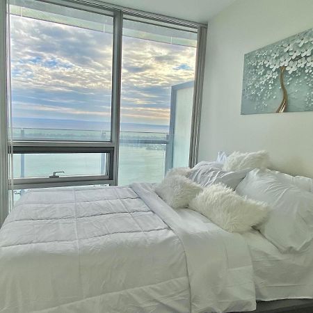 Cozy 2 Bedroom Free Parking Downtown Toronto 1Min Scotiabank Arena Tff Cn Tower Rogers Centre Union Station Exterior photo