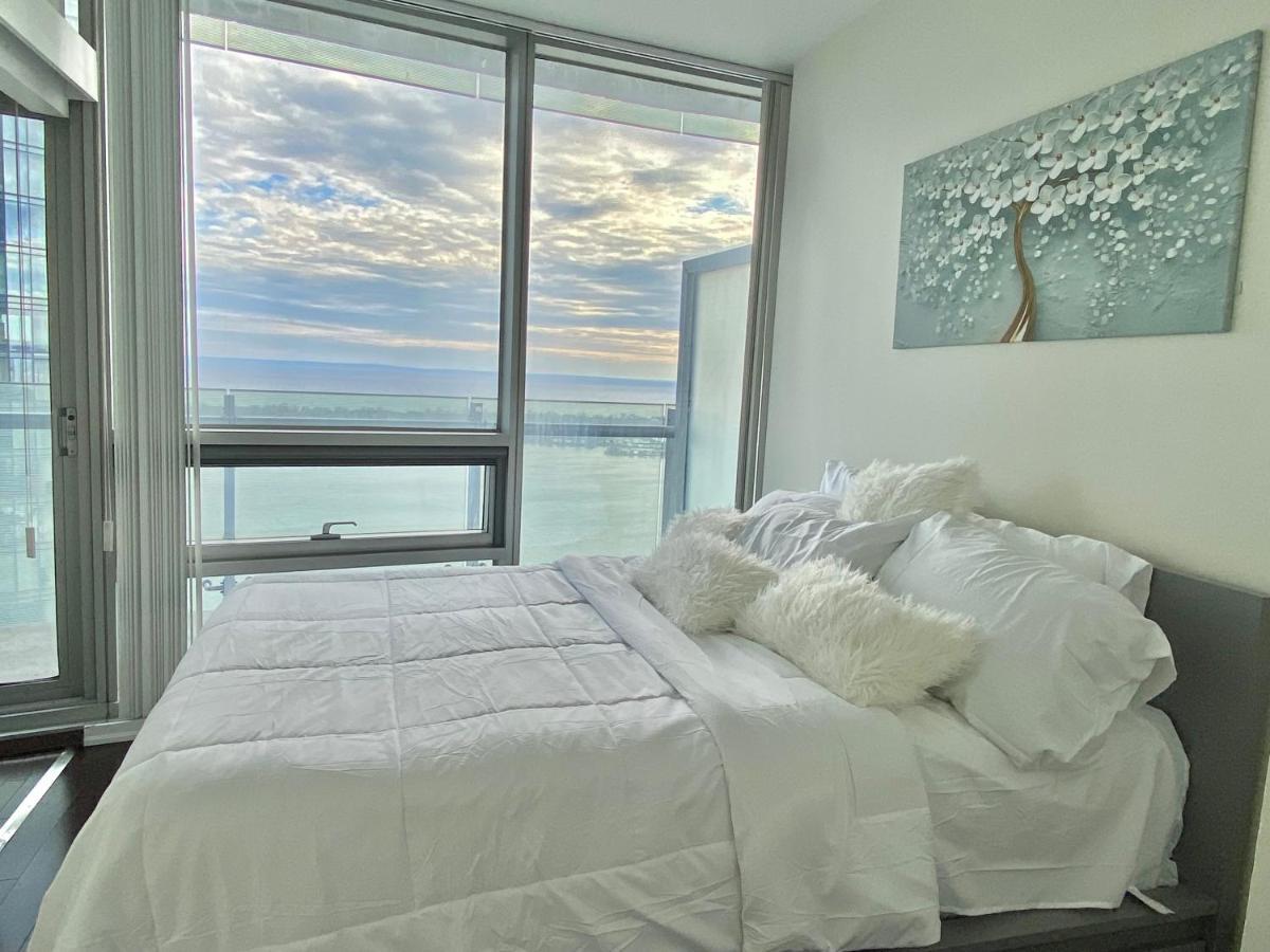 Cozy 2 Bedroom Free Parking Downtown Toronto 1Min Scotiabank Arena Tff Cn Tower Rogers Centre Union Station Exterior photo